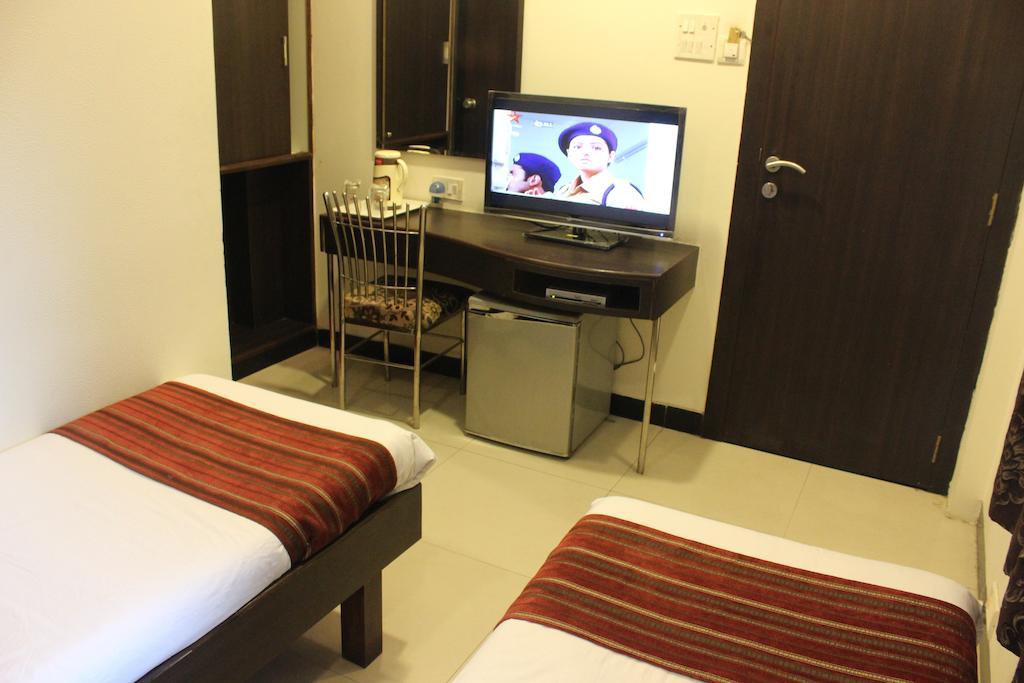 Hotel Fortune Мумбаи Экстерьер фото