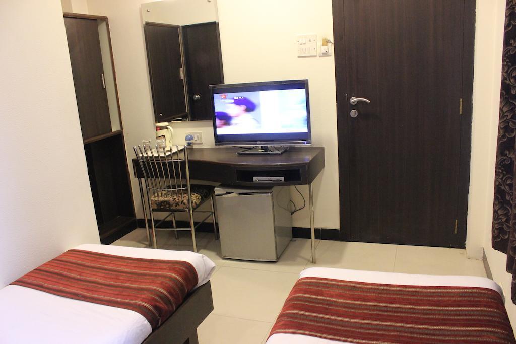 Hotel Fortune Мумбаи Экстерьер фото